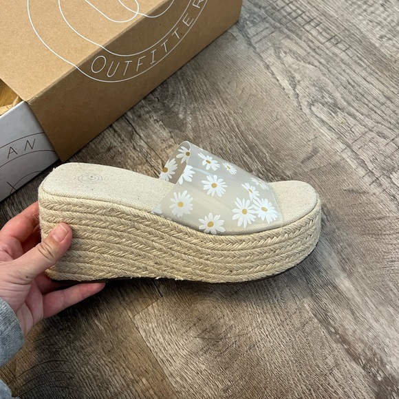 Daisy Espadrille platforms - Picture 8 of 9